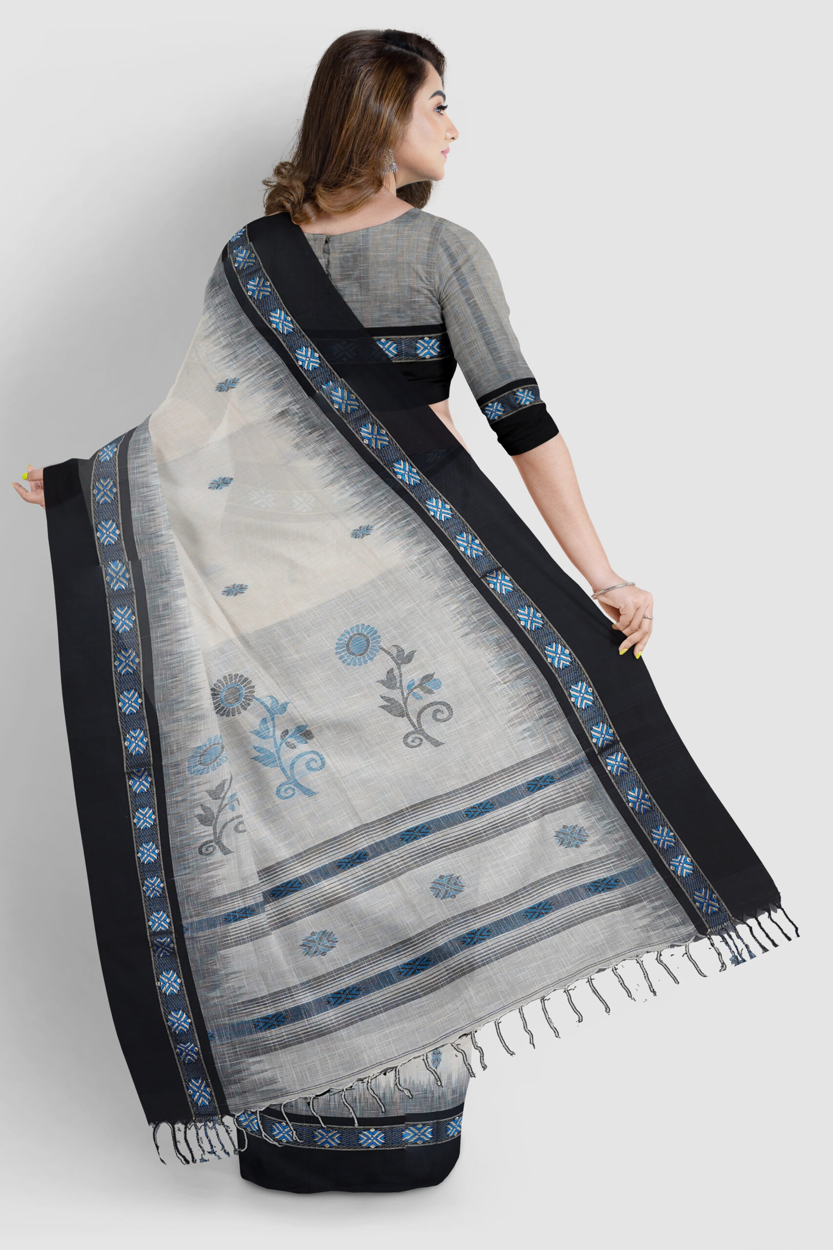 Tantvithi Neel Aanchal blue handloom cotton saree