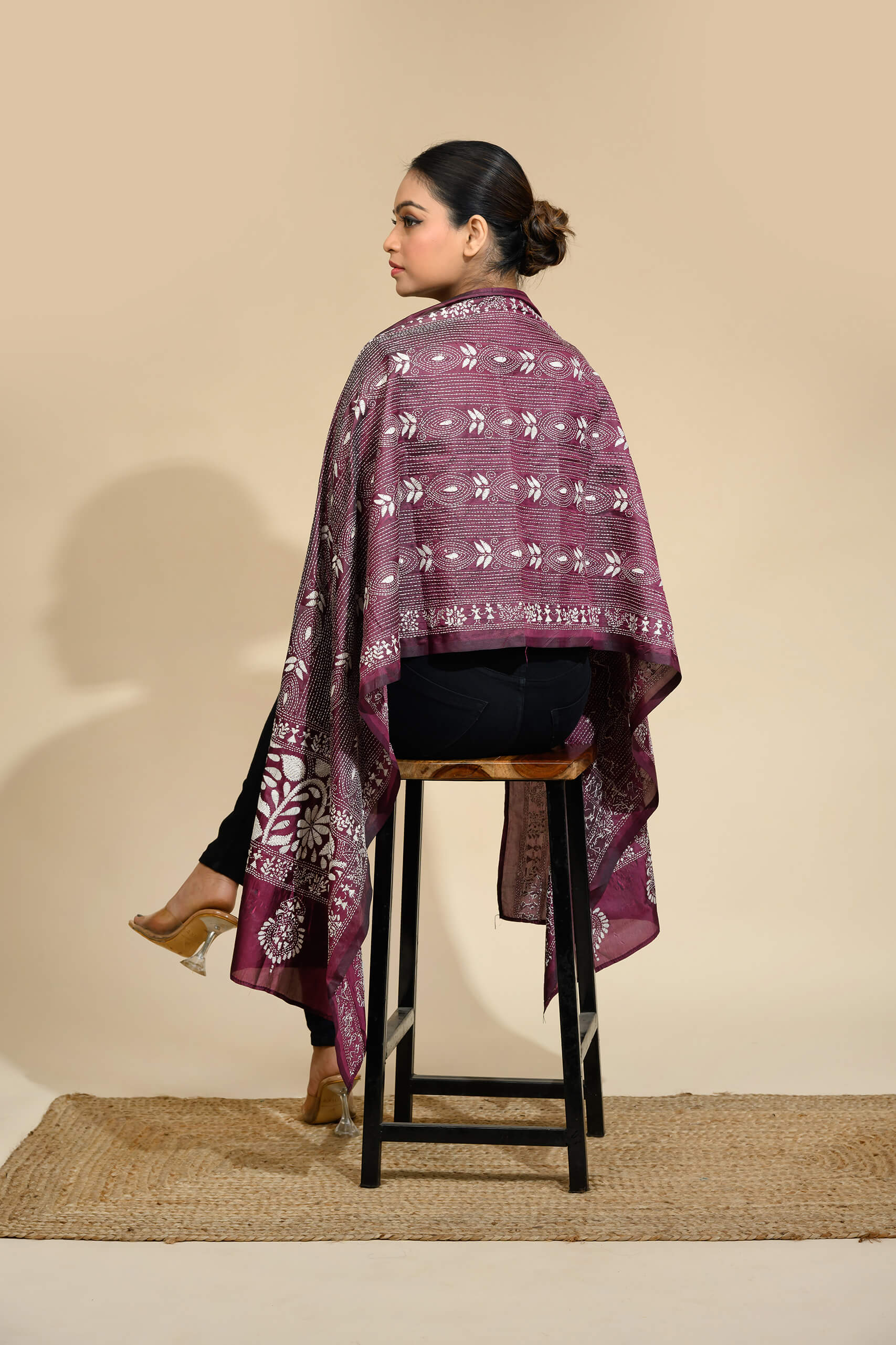 Kantha Stitch Silk Scarf – Tantvithi Nishigandha Art Silk - Image 4