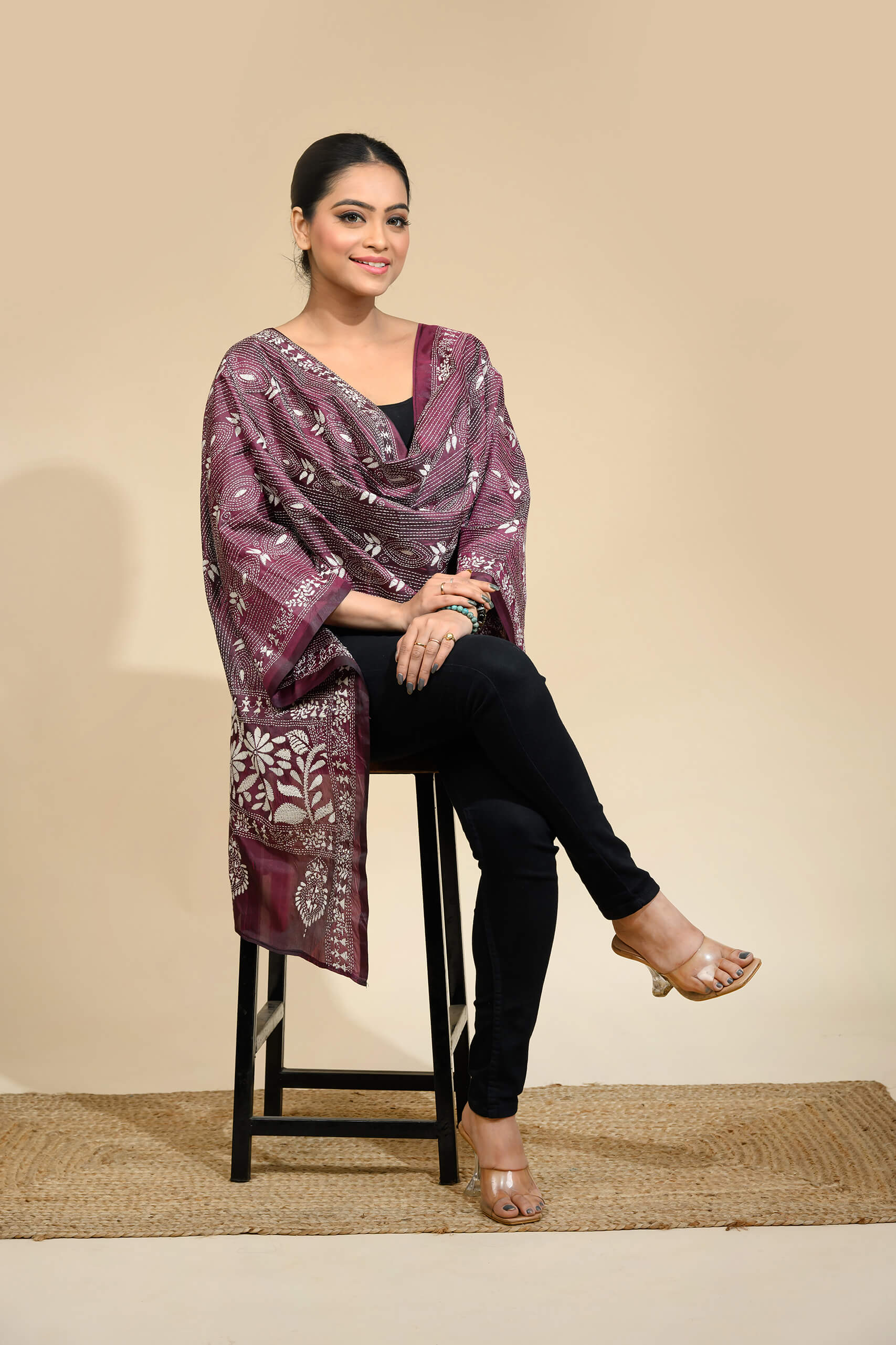 Kantha Stitch Silk Scarf – Tantvithi Nishigandha Art Silk - Image 3