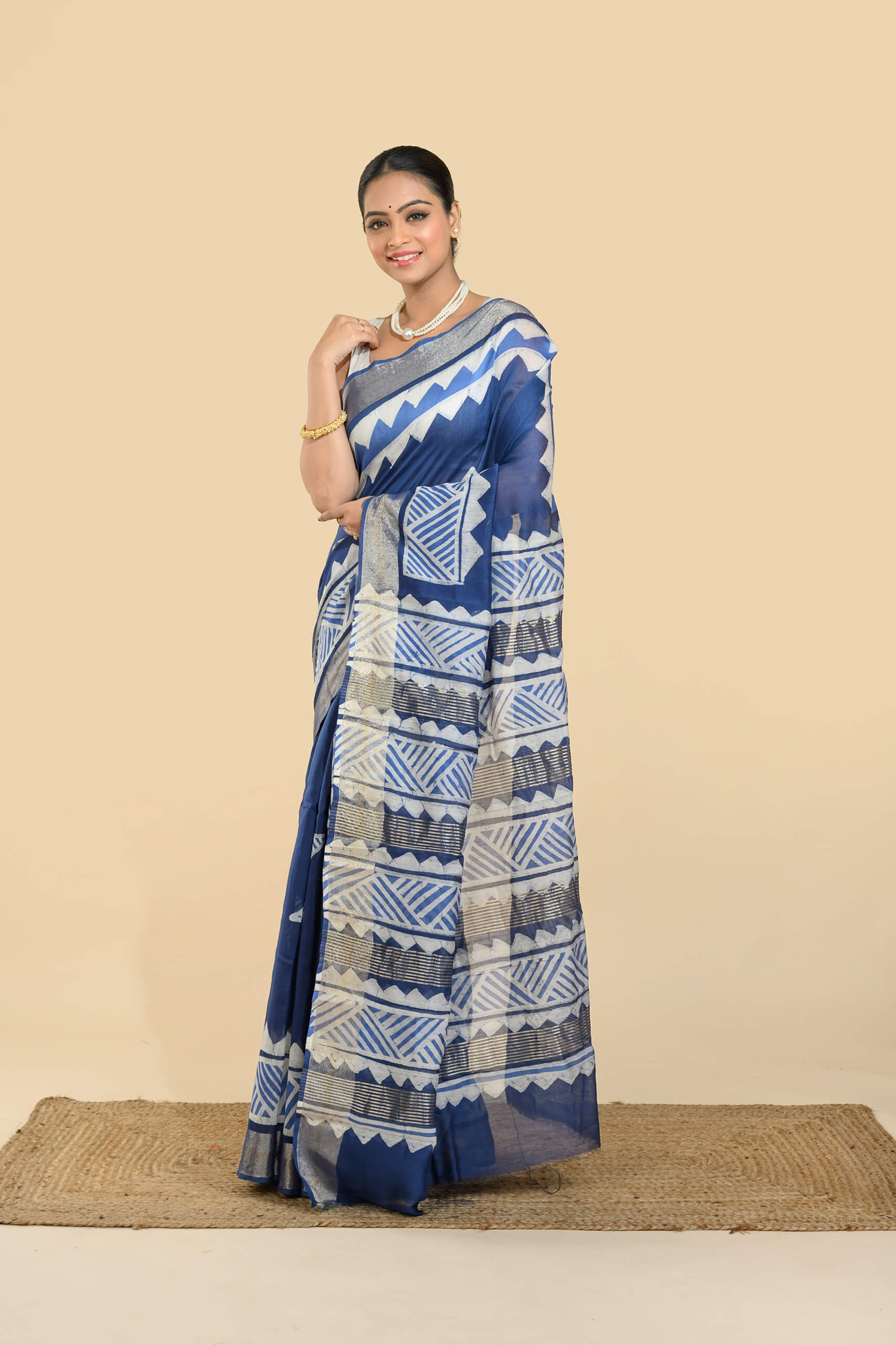 Neelbithi Batik Chanderi Saree Tantvithi - Image 6