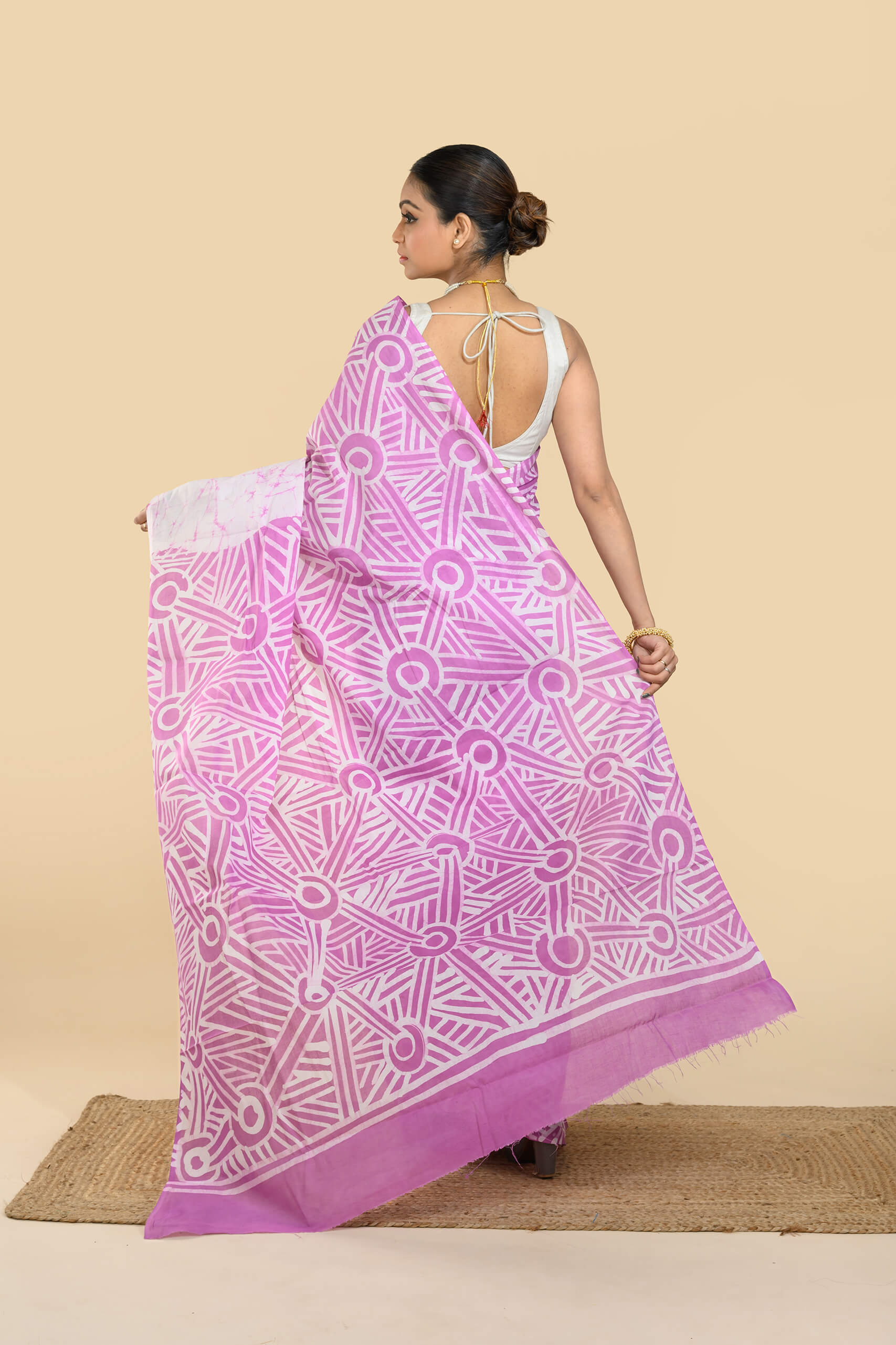Pink Cotton Batik Saree – Kusumprabha | Tantvithi - Image 6