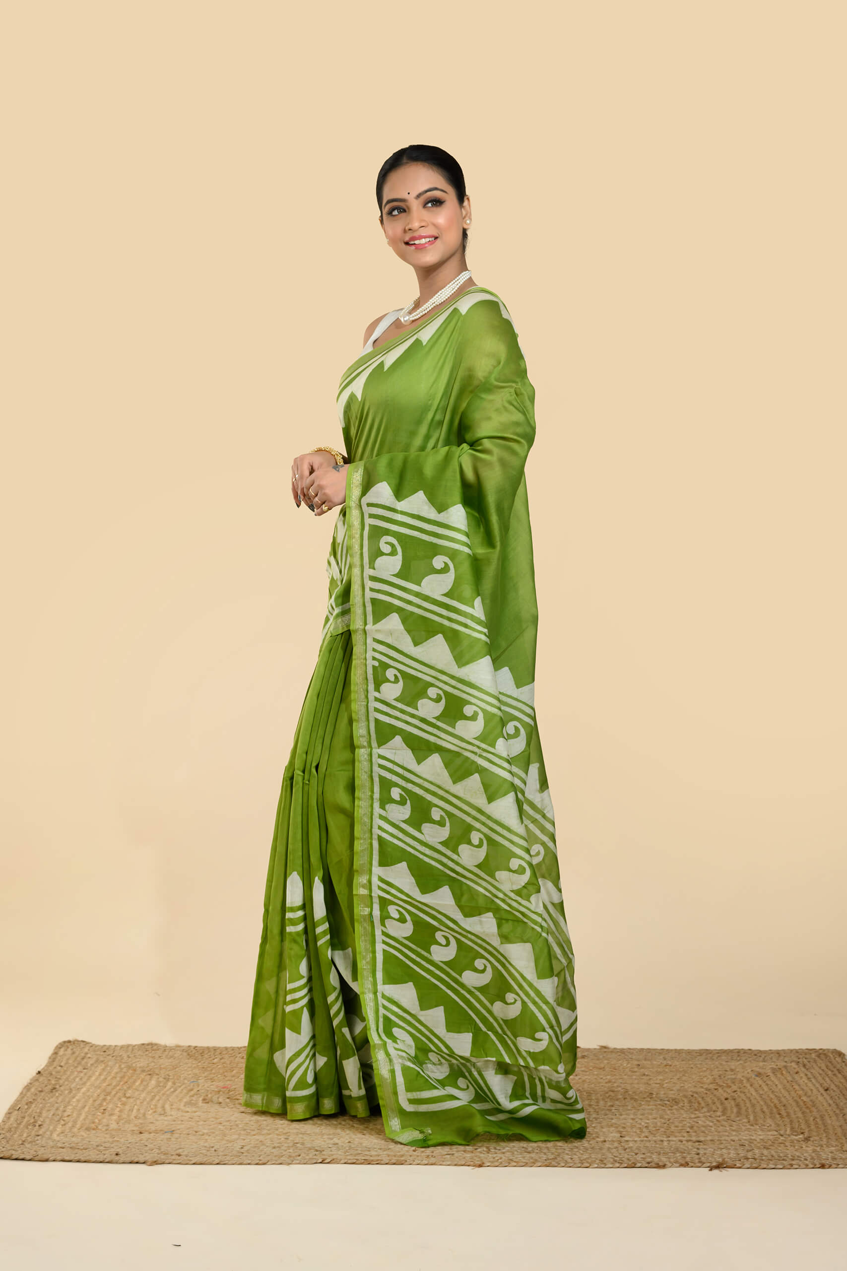 Tantvithi Harit Aalpona Green Batik Silk Saree handcrafted handloom saree with aalpona batik design