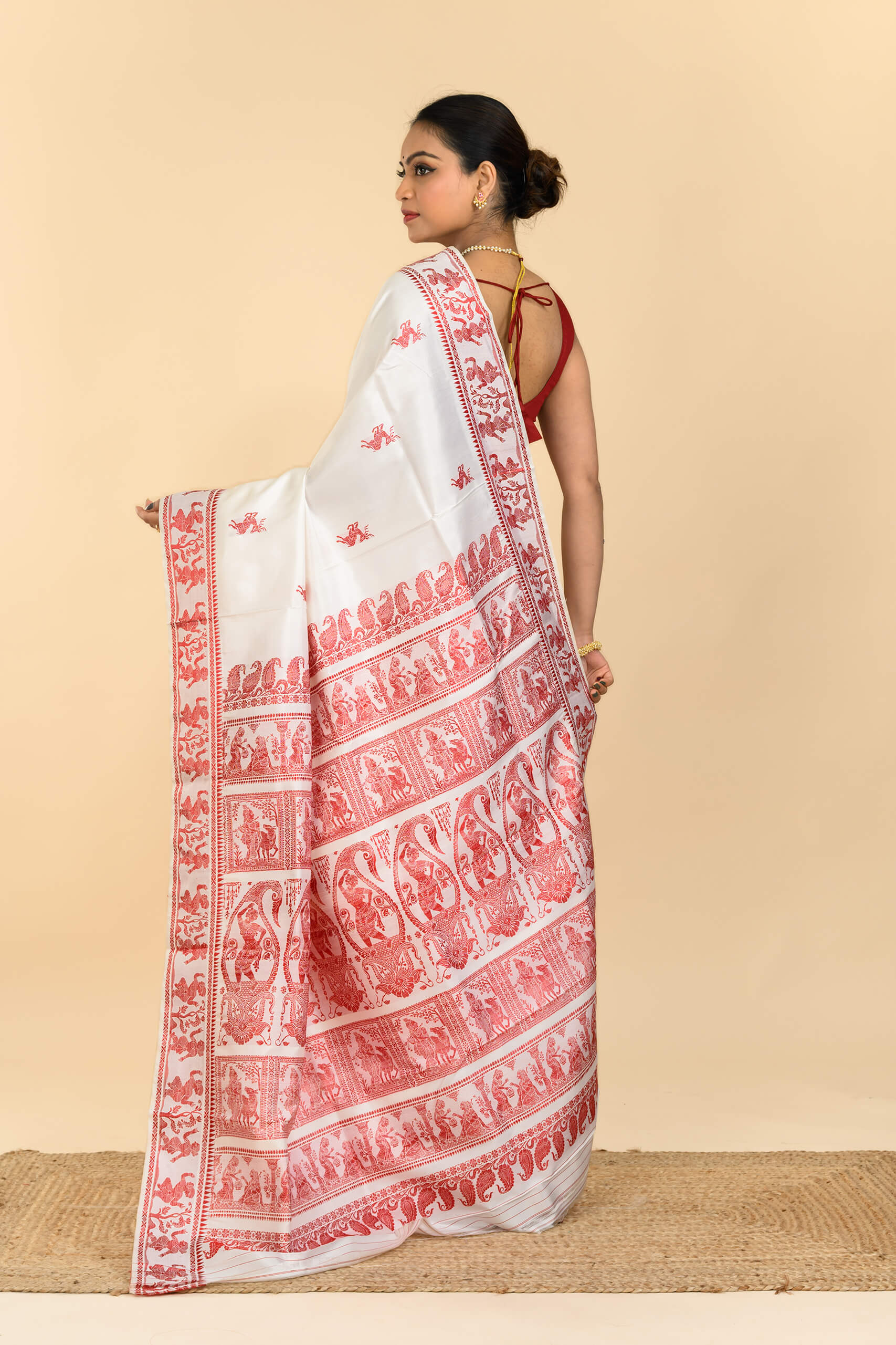 Bishnupuri Baluchari silk saree red Tantvithi Raktanjali silk mark handloom