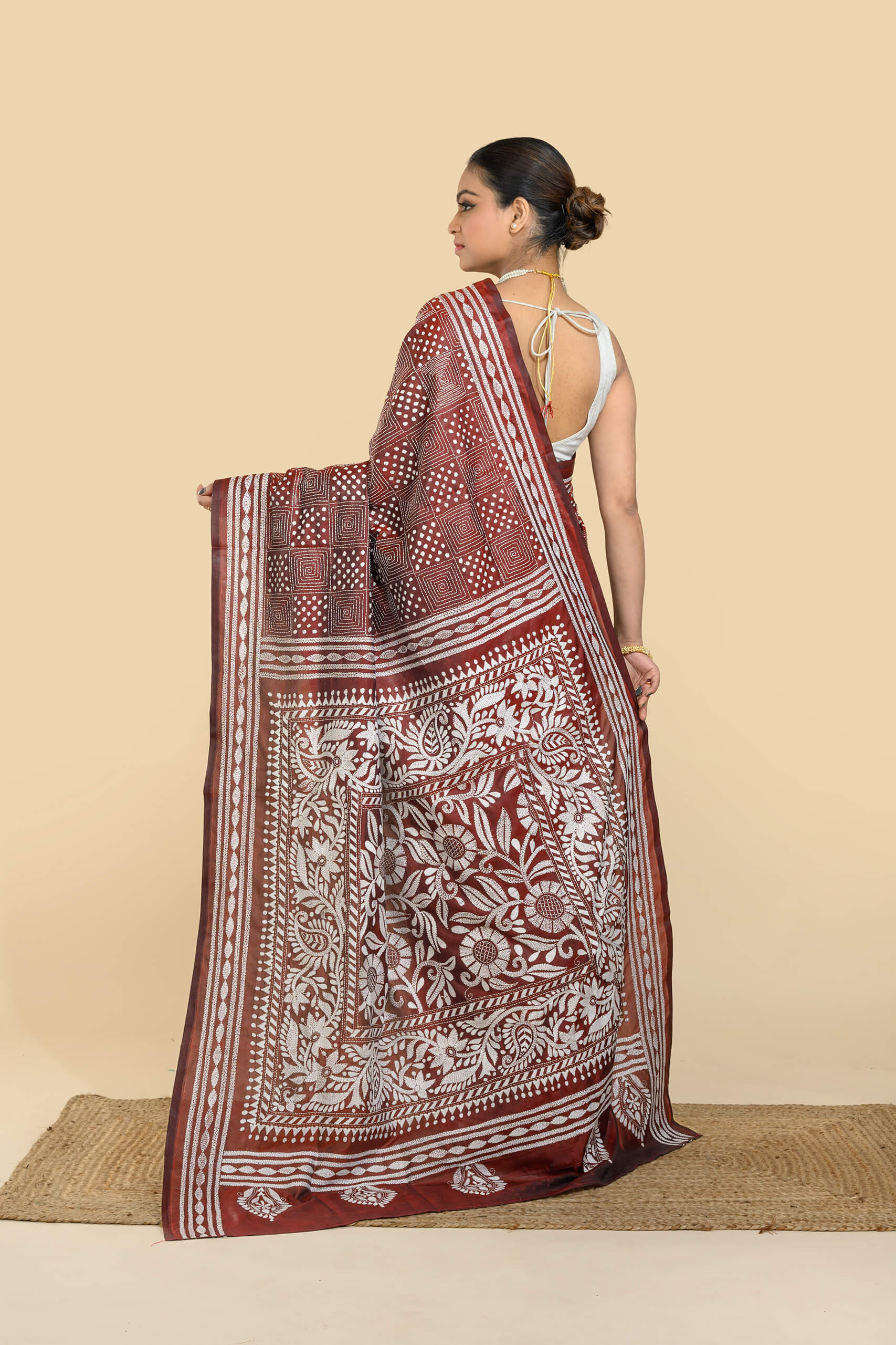Tantvithi Zira Art Silk Kantha Saree maroon handloom saree with kantha stitch work
