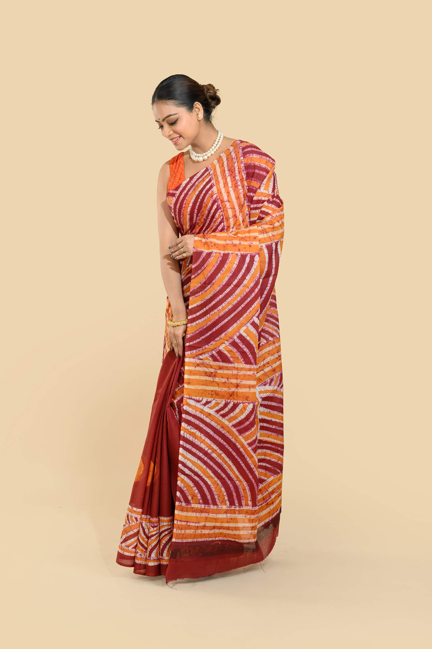 Tantvithi Ranga Rekha Cotton Batik Saree - Image 5
