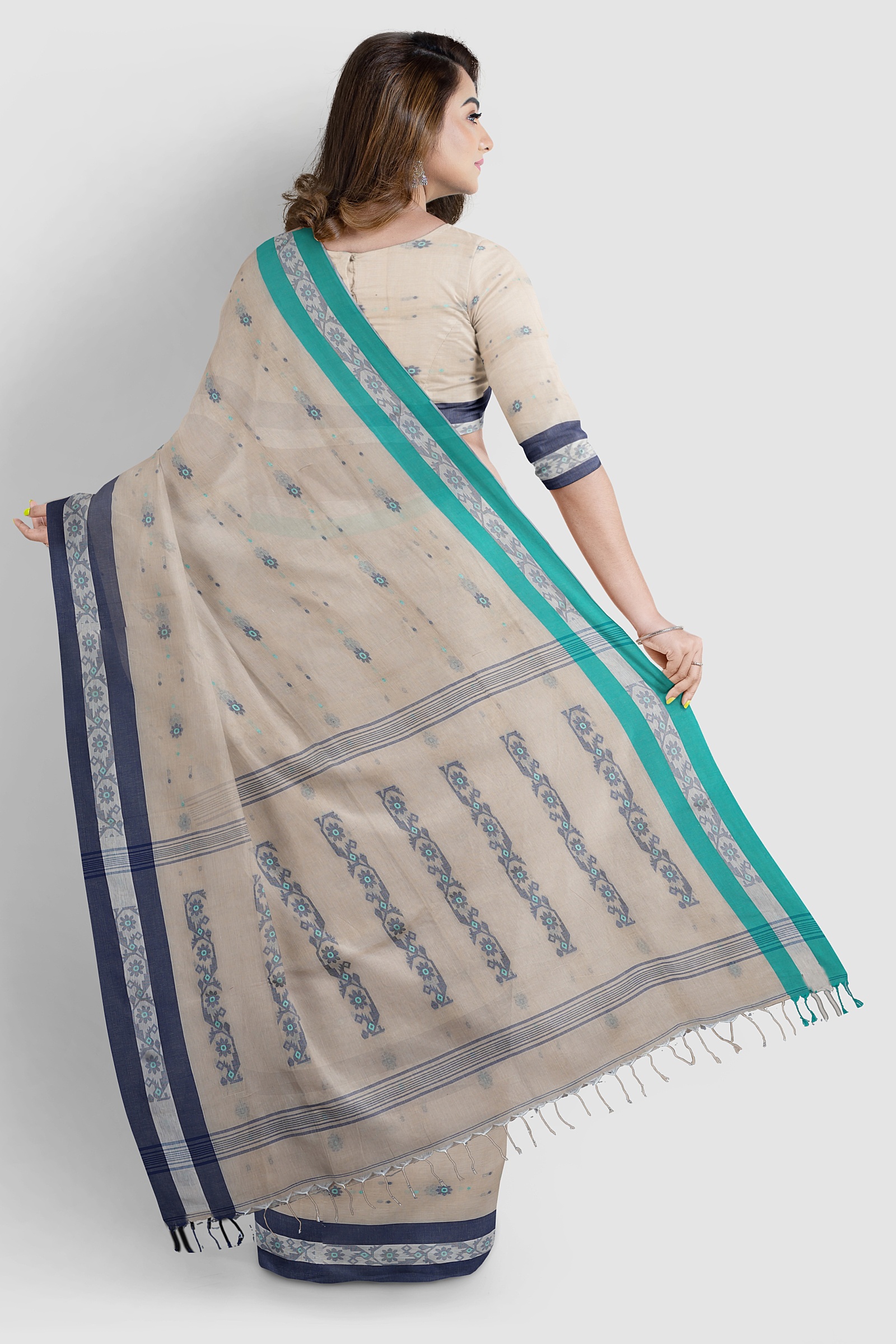 Steel grey Tangail cotton saree with blue border, handwoven Bengal cotton fabric